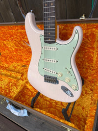 SOLD - Fender Stratocaster 1961 Journeyman Relic Shell Pink 2019 - Mahar's Vintage Guitars
