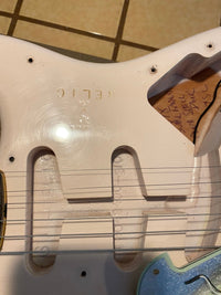 SOLD - Fender Stratocaster 1961 Journeyman Relic Shell Pink 2019 - Mahar's Vintage Guitars