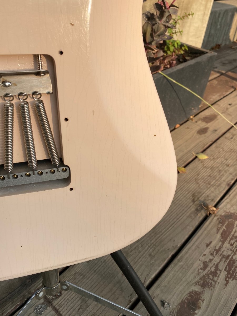 SOLD - Fender Stratocaster 1961 Journeyman Relic Shell Pink 2019 - Mahar's Vintage Guitars