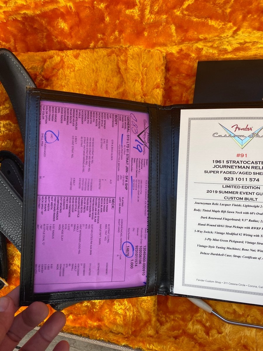 SOLD - Fender Stratocaster 1961 Journeyman Relic Shell Pink 2019 - Mahar's Vintage Guitars