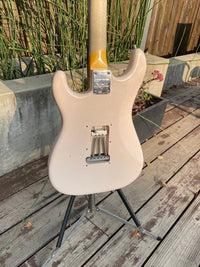 SOLD - Fender Stratocaster 1961 Journeyman Relic Shell Pink 2019 - Mahar's Vintage Guitars