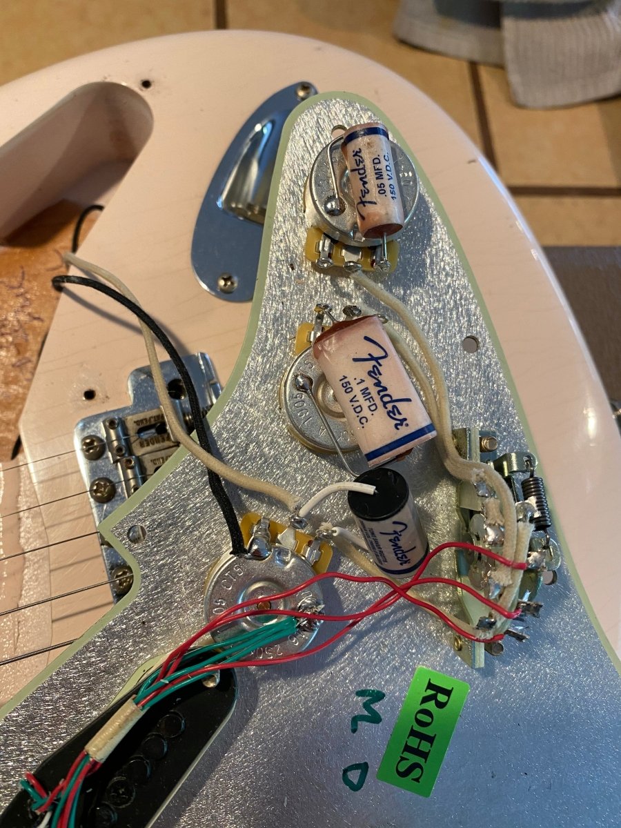 SOLD - Fender Stratocaster 1961 Journeyman Relic Shell Pink 2019 - Mahar's Vintage Guitars