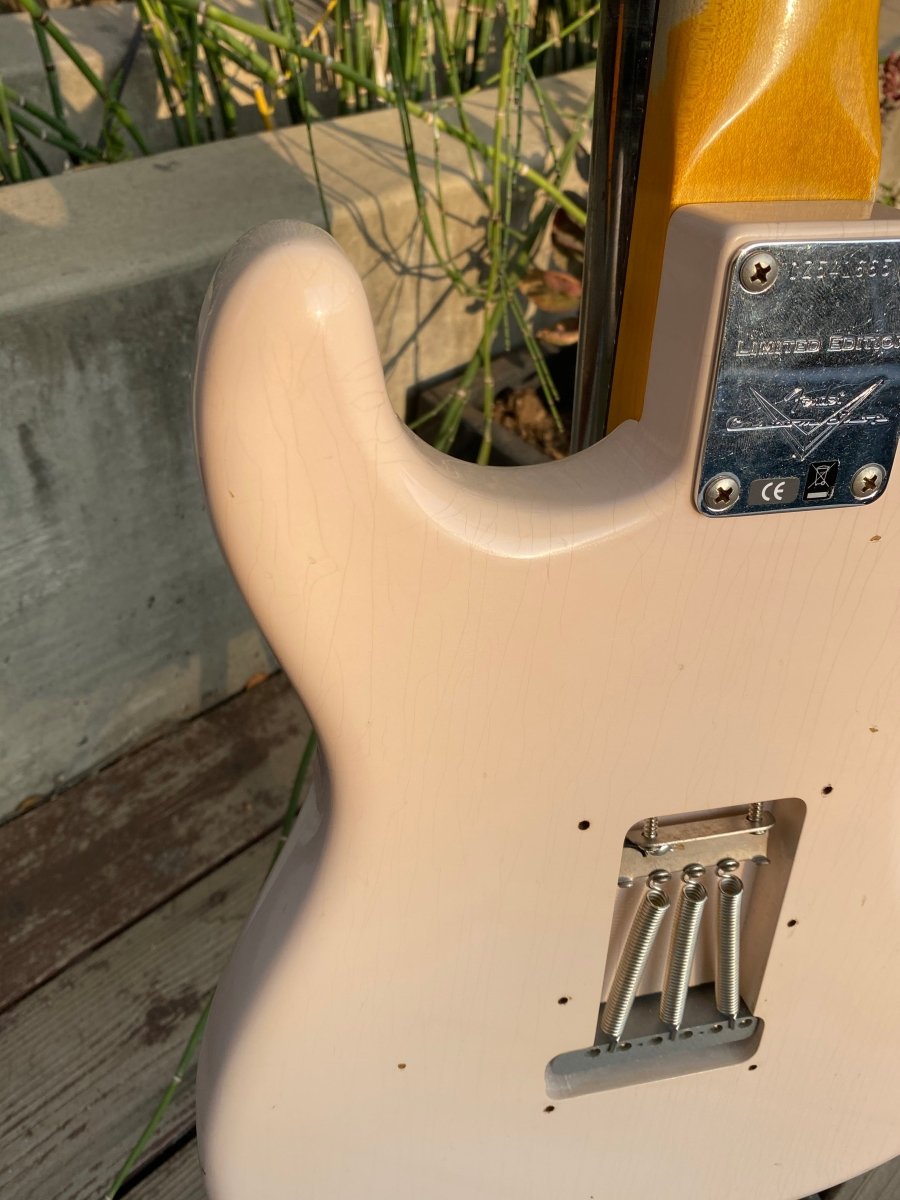 SOLD - Fender Stratocaster 1961 Journeyman Relic Shell Pink 2019 - Mahar's Vintage Guitars