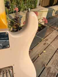 SOLD - Fender Stratocaster 1961 Journeyman Relic Shell Pink 2019 - Mahar's Vintage Guitars