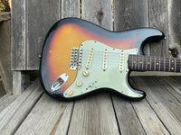 SOLD - Fender Stratocaster 1963 - Mahar's Vintage Guitars