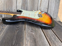 SOLD - Fender Stratocaster 1963 - Mahar's Vintage Guitars