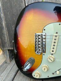 SOLD - Fender Stratocaster 1963 - Mahar's Vintage Guitars