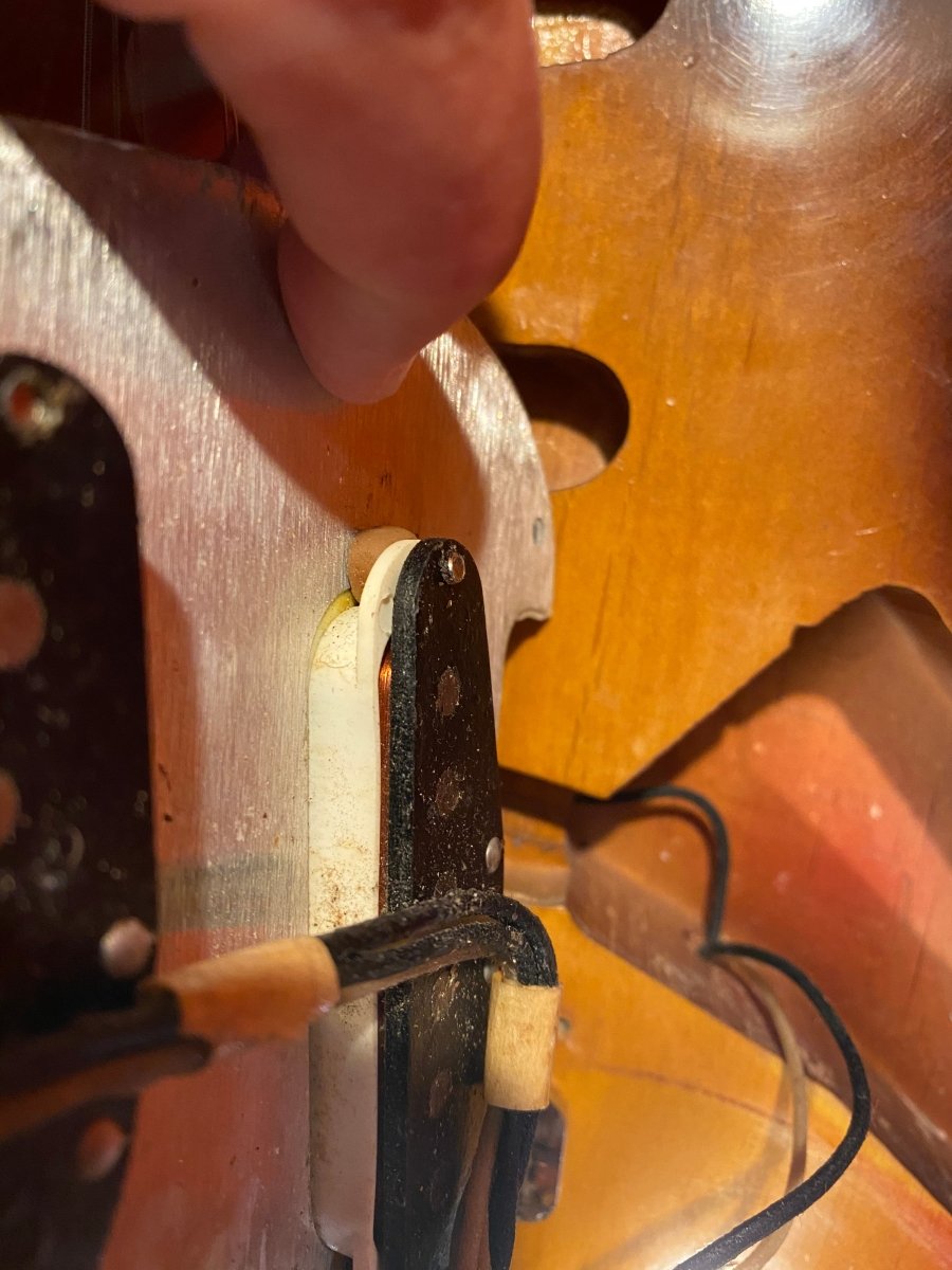 SOLD - Fender Stratocaster 1963 - Mahar's Vintage Guitars