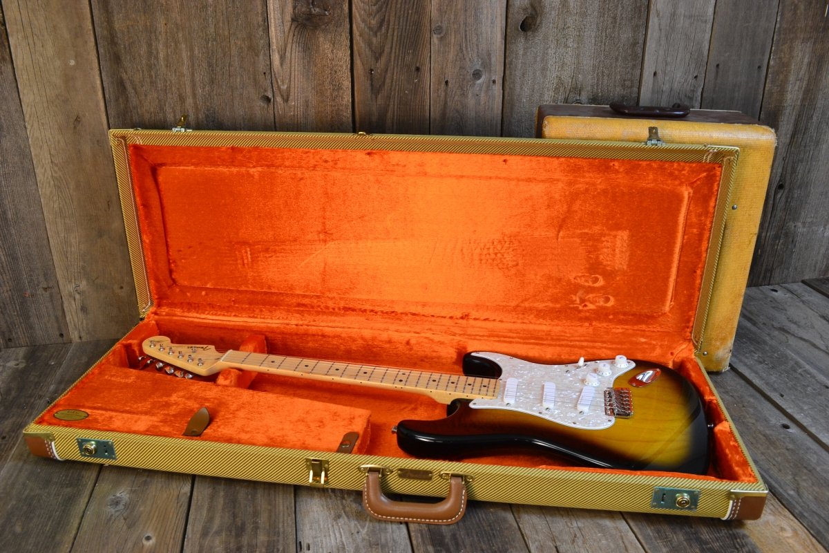 SOLD - Fender Stratocaster Buddy Guy 2005 Near Mint Sunburst - Mahar's Vintage Guitars