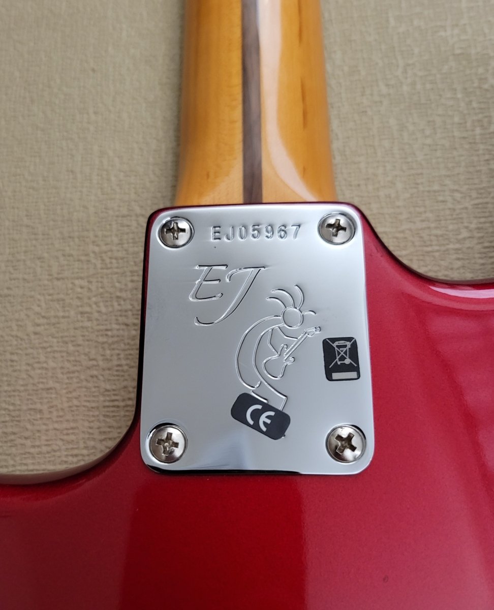 SOLD - Fender Stratocaster Eric Johnson 2006 Candy Apple Red - Mahar's Vintage Guitars