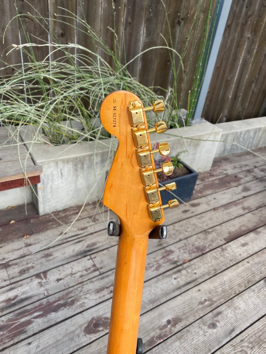 SOLD - Fender Stratocaster SRV Special Edition 1992 - Mahar's Vintage Guitars