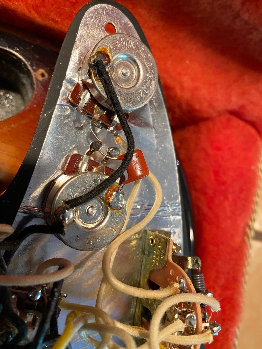 SOLD - Fender Stratocaster SRV Special Edition 1992 - Mahar's Vintage Guitars