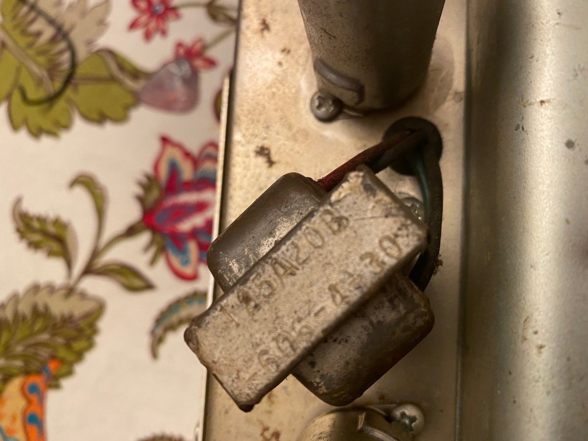 SOLD - Fender Super Reverb 1964 - Mahar's Vintage Guitars