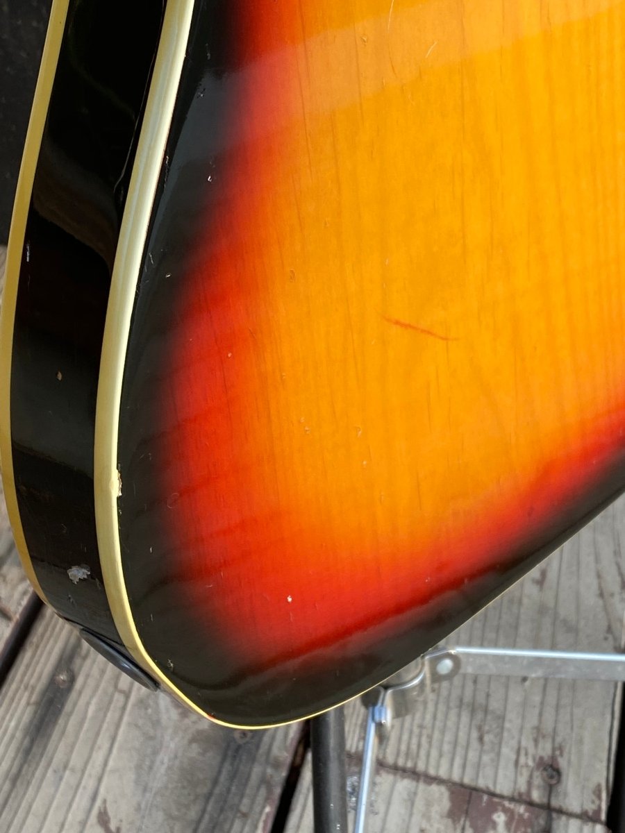 SOLD - Fender Telecaster Custom with factory Bigsby 1969 - Mahar's Vintage Guitars