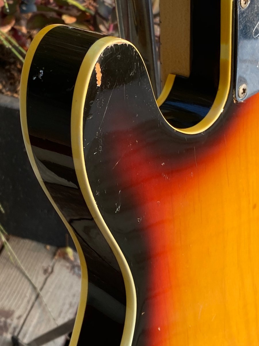 SOLD - Fender Telecaster Custom with factory Bigsby 1969 - Mahar's Vintage Guitars