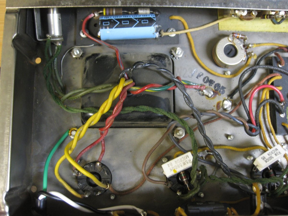 SOLD - Fender Vibrolux Reverb AA864 Pre CBS 1965 (February) - Mahar's Vintage Guitars