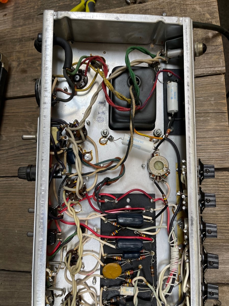 SOLD - Fender Vibrolux Reverb Amplifier 1977 - Mahar's Vintage Guitars