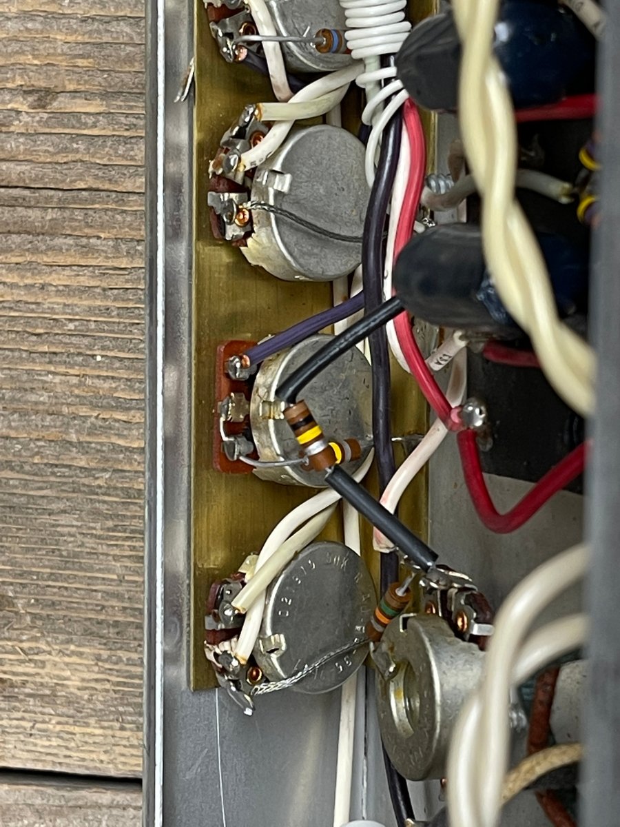 SOLD - Fender Vibrolux Reverb Amplifier 1977 - Mahar's Vintage Guitars