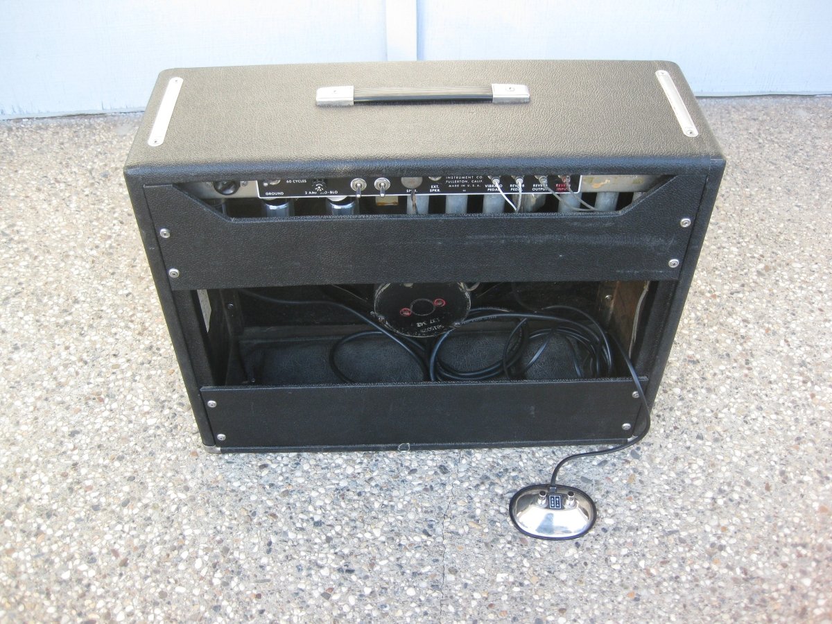 SOLD - Fender Vibroverb AA763 1964 Pre CBS - Mahar's Vintage Guitars