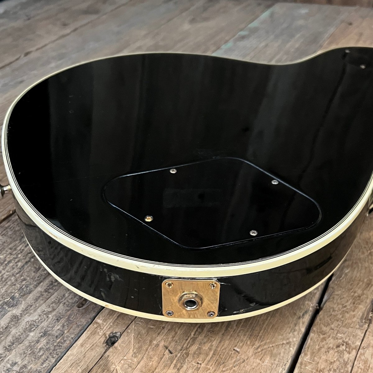 SOLD - Gibson 20th Anniversary Les Paul Custom Left Handed 1975 Black - Mahar's Vintage Guitars