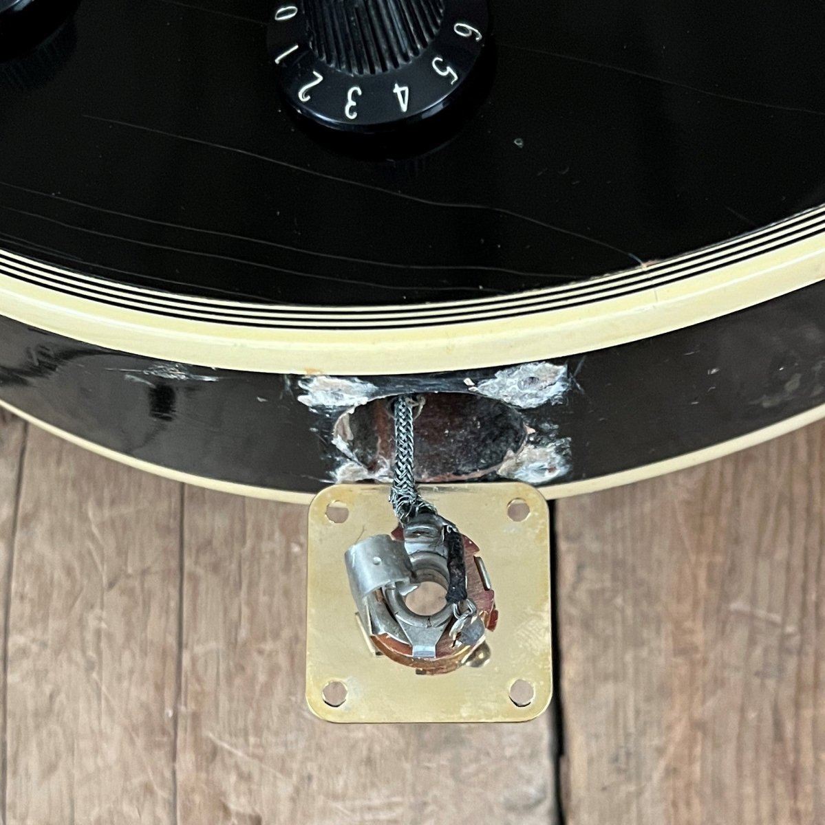 SOLD - Gibson 20th Anniversary Les Paul Custom Left Handed 1975 Black - Mahar's Vintage Guitars