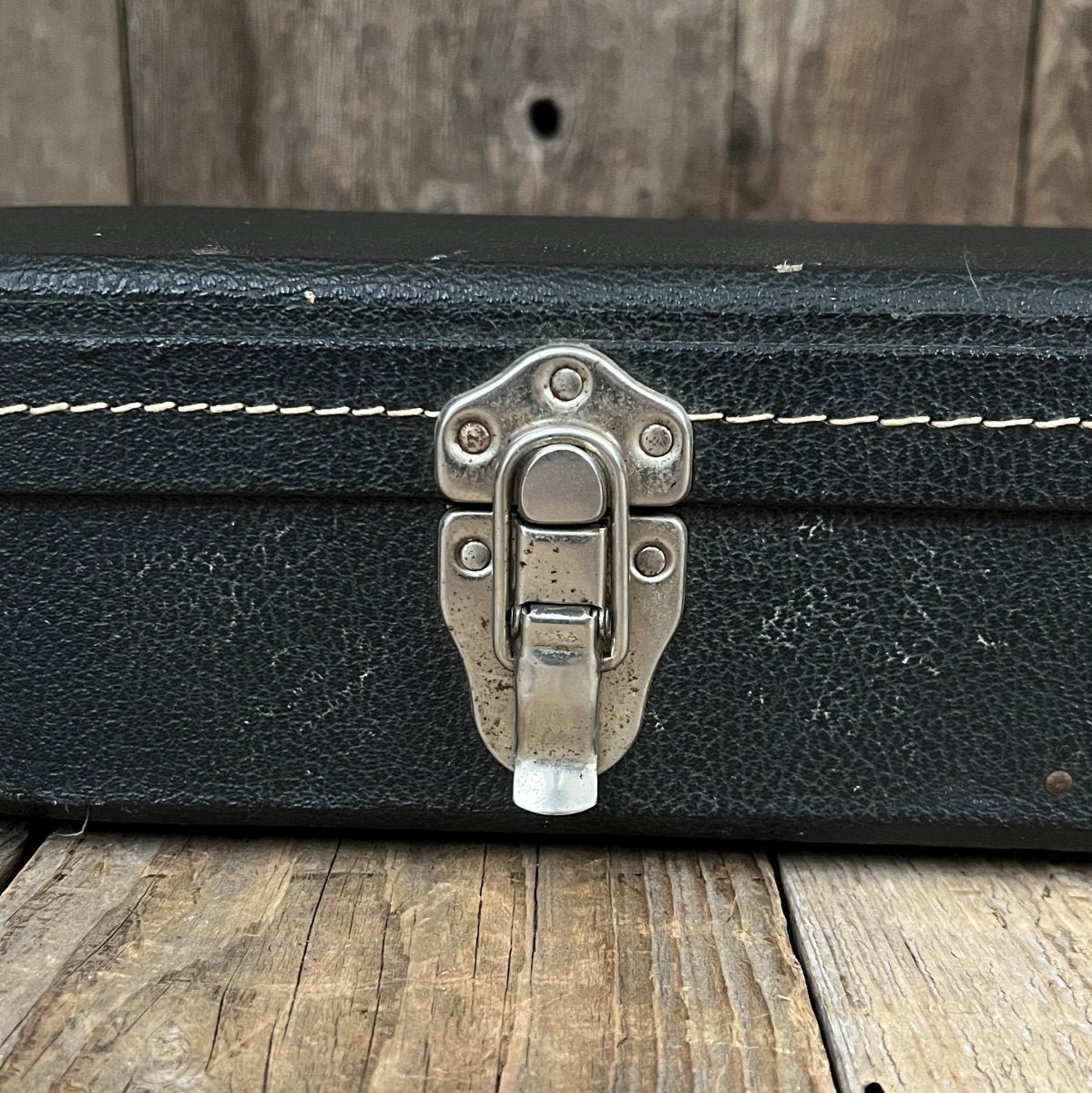 SOLD - Gibson 20th Anniversary Les Paul Custom Left Handed 1975 Black - Mahar's Vintage Guitars