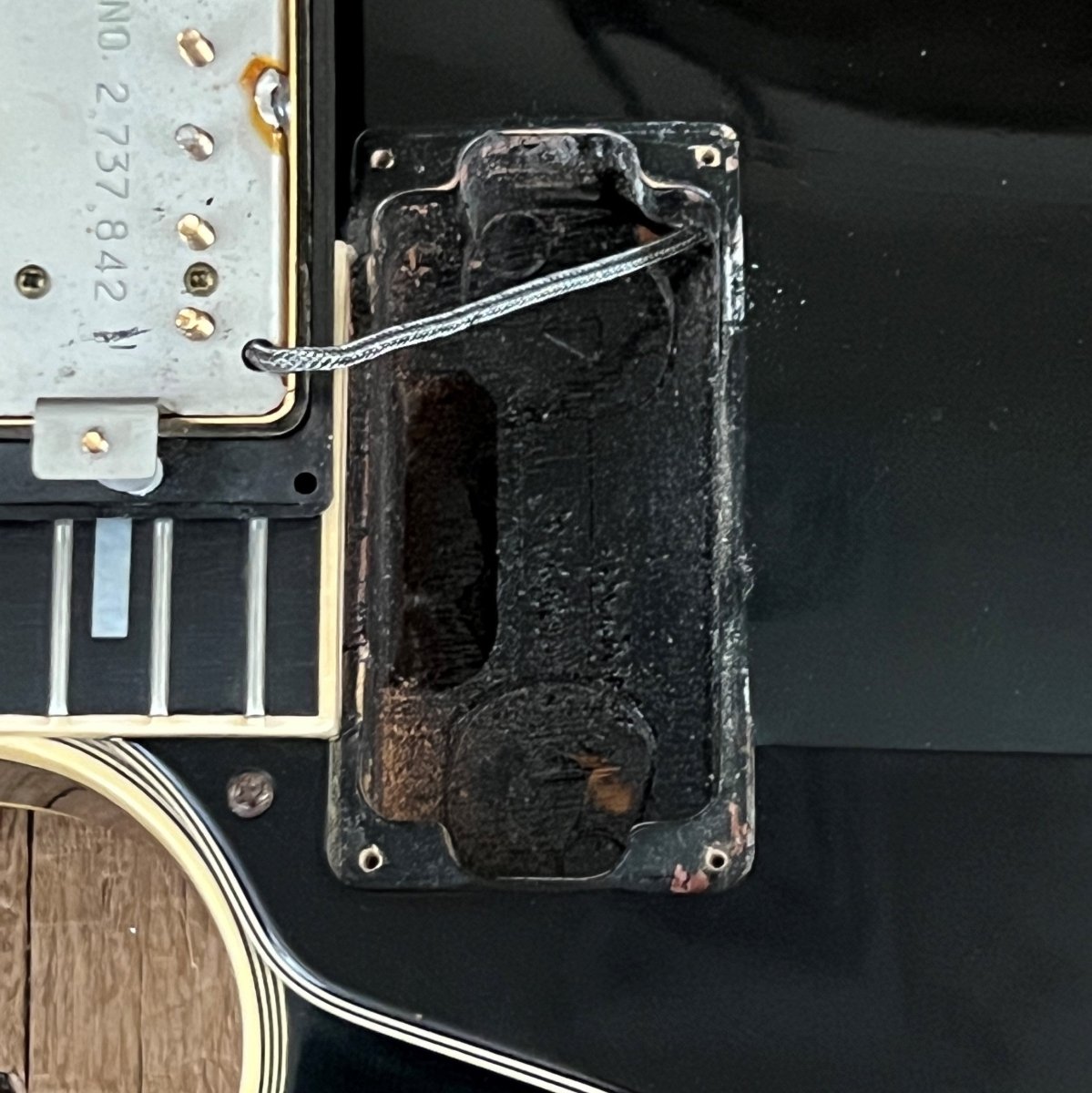 SOLD - Gibson 20th Anniversary Les Paul Custom Left Handed 1975 Black - Mahar's Vintage Guitars