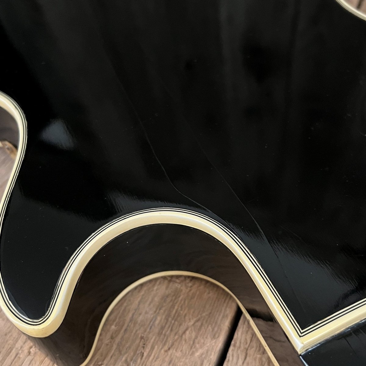 SOLD - Gibson 20th Anniversary Les Paul Custom Left Handed 1975 Black - Mahar's Vintage Guitars