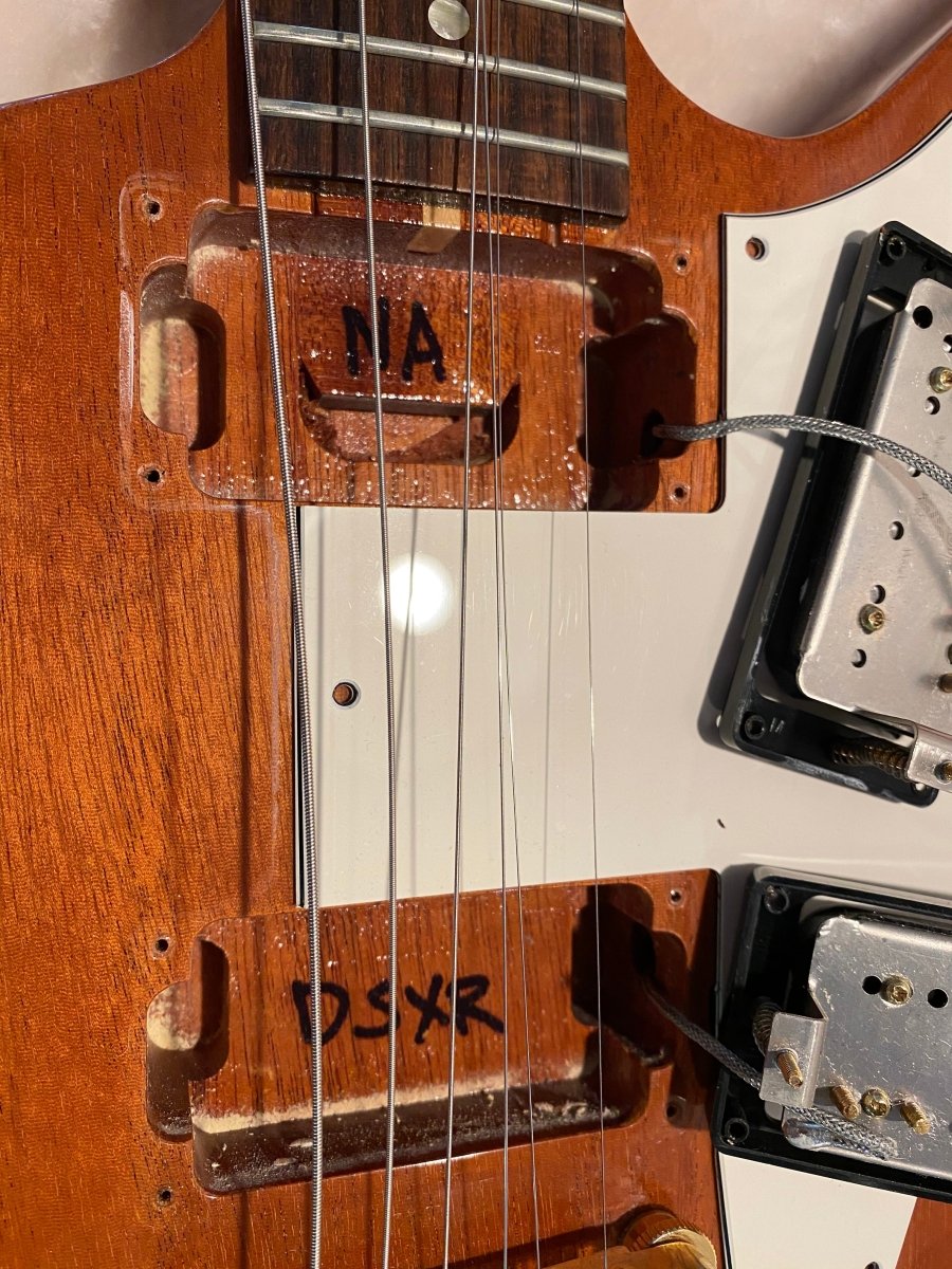 SOLD - Gibson Explorer 2007 - SOLD - Mahar's Vintage Guitars