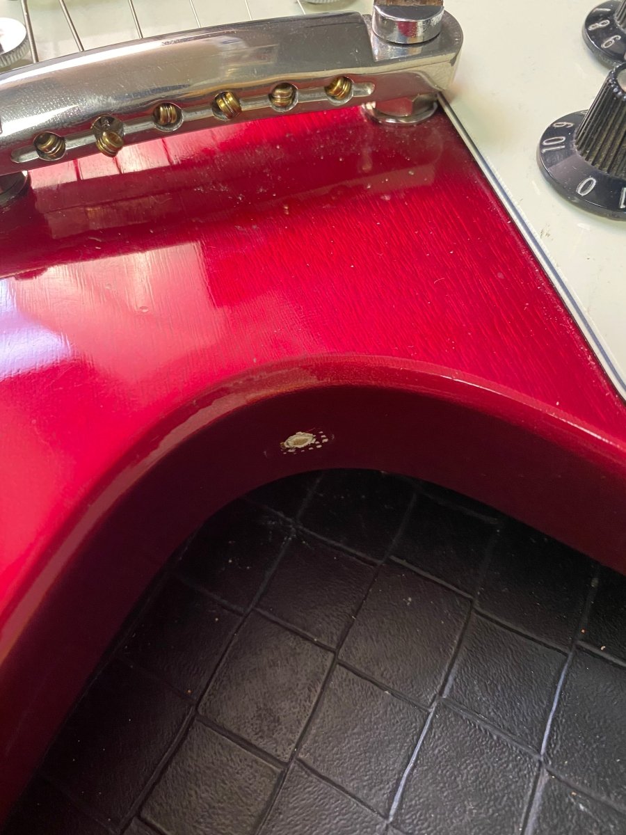 SOLD - Gibson Flying V 1982 Candy Apple Red - Mahar's Vintage Guitars