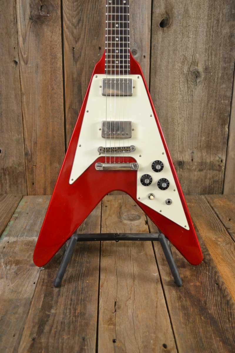 SOLD - Gibson Flying V 1982 Candy Apple Red - Mahar's Vintage Guitars