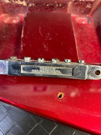 SOLD - Gibson Flying V 1982 Candy Apple Red - Mahar's Vintage Guitars