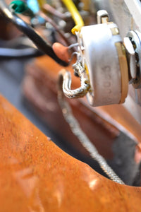 SOLD - Gibson Flying V 2004 1958 reissue natural mahogany - Mahar's Vintage Guitars