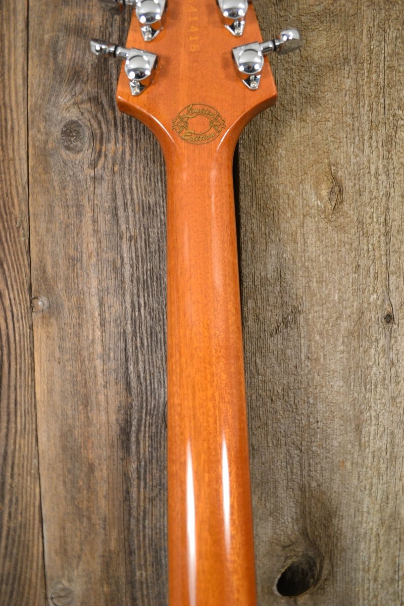 SOLD - Gibson Flying V Limited Edition 2001 - Mahar's Vintage Guitars