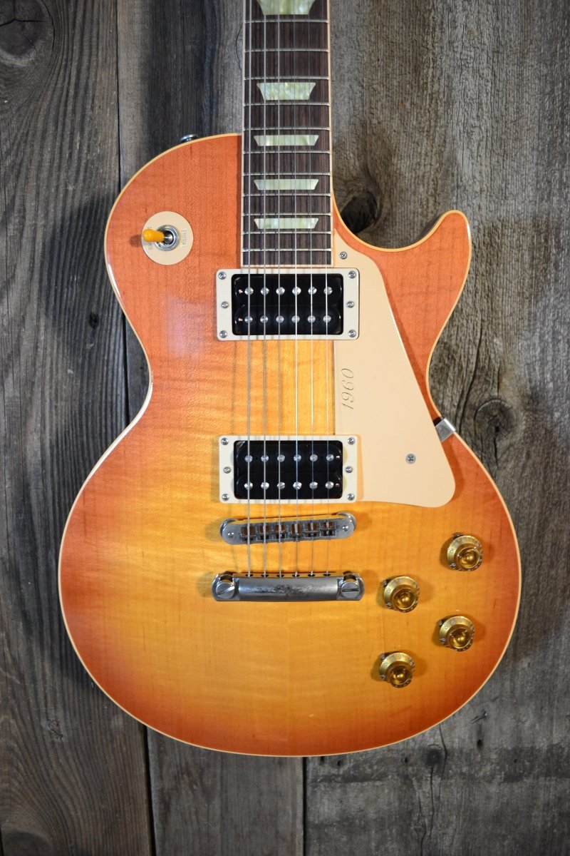 SOLD - Gibson Les Paul 1960 Classic 2005 Near Mint Honey Burst - Mahar's Vintage Guitars