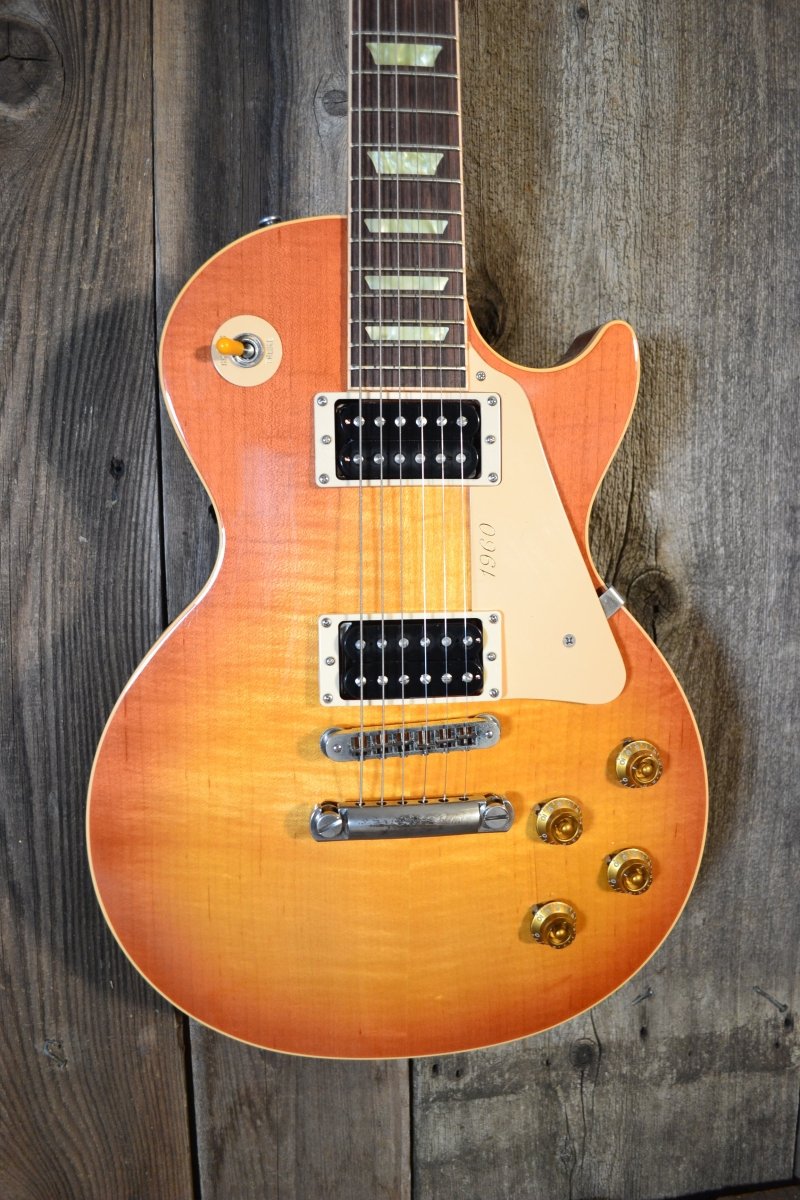 SOLD - Gibson Les Paul 1960 Classic 2005 Near Mint Honey Burst - Mahar's Vintage Guitars