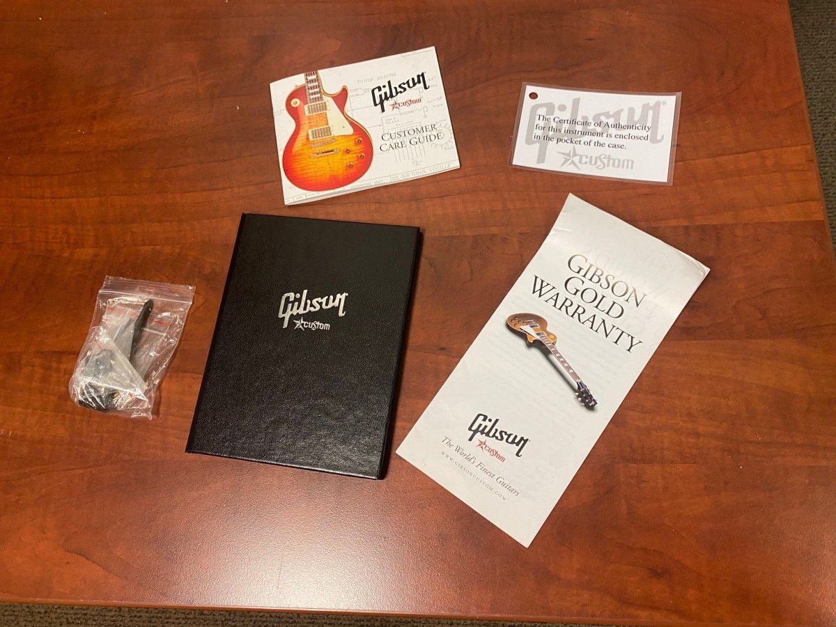 SOLD - Gibson Les Paul Custom White Custom Shop 2008 - SOLD - Mahar's Vintage Guitars