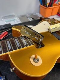 SOLD - Gibson Les Paul Goldtop R6 1956 Custom Shop Reissue 2001 - Mahar's Vintage Guitars