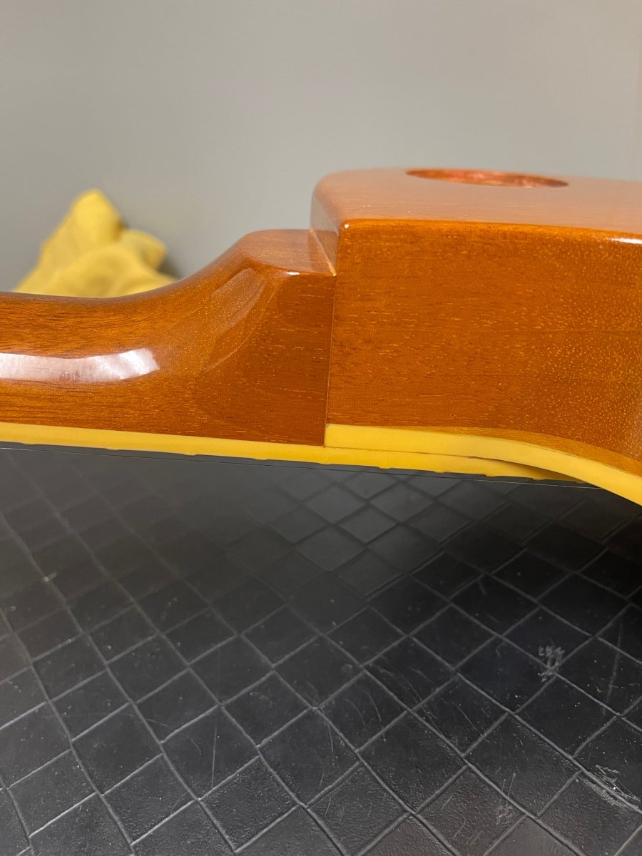 SOLD - Gibson Les Paul Goldtop R6 1956 Custom Shop Reissue 2001 - Mahar's Vintage Guitars