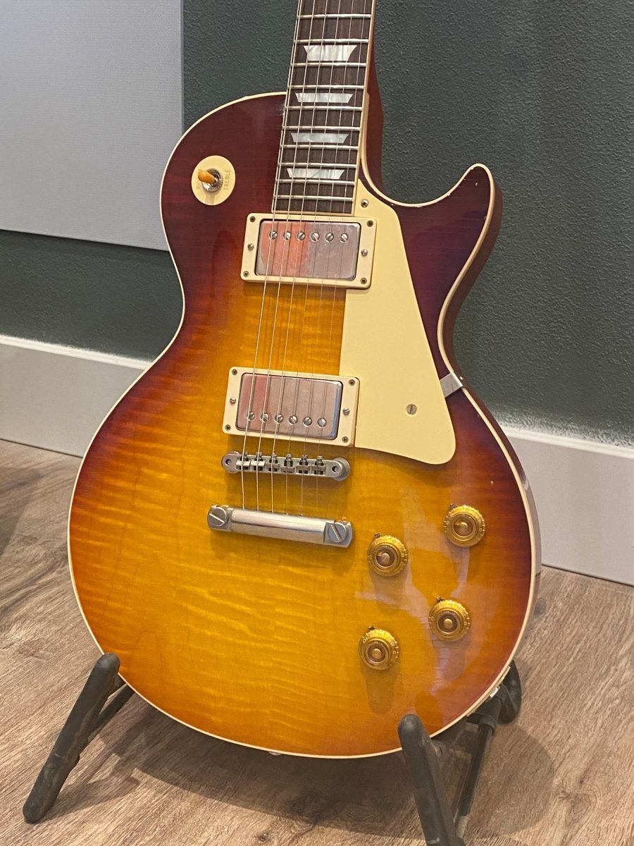 SOLD - Gibson Les Paul R9 Historic 1959 Reissue Factory Aged 2018 - SOLD - Mahar's Vintage Guitars