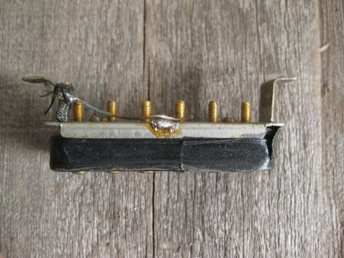 SOLD - Gibson Patent Sticker T Top Humbucker Gold Late 60's - Mahar's Vintage Guitars