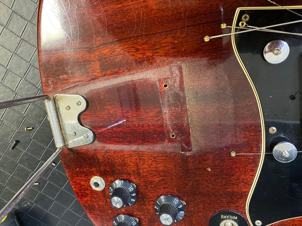 SOLD - Gibson SG Standard 1970 Small Volute - Mahar's Vintage Guitars