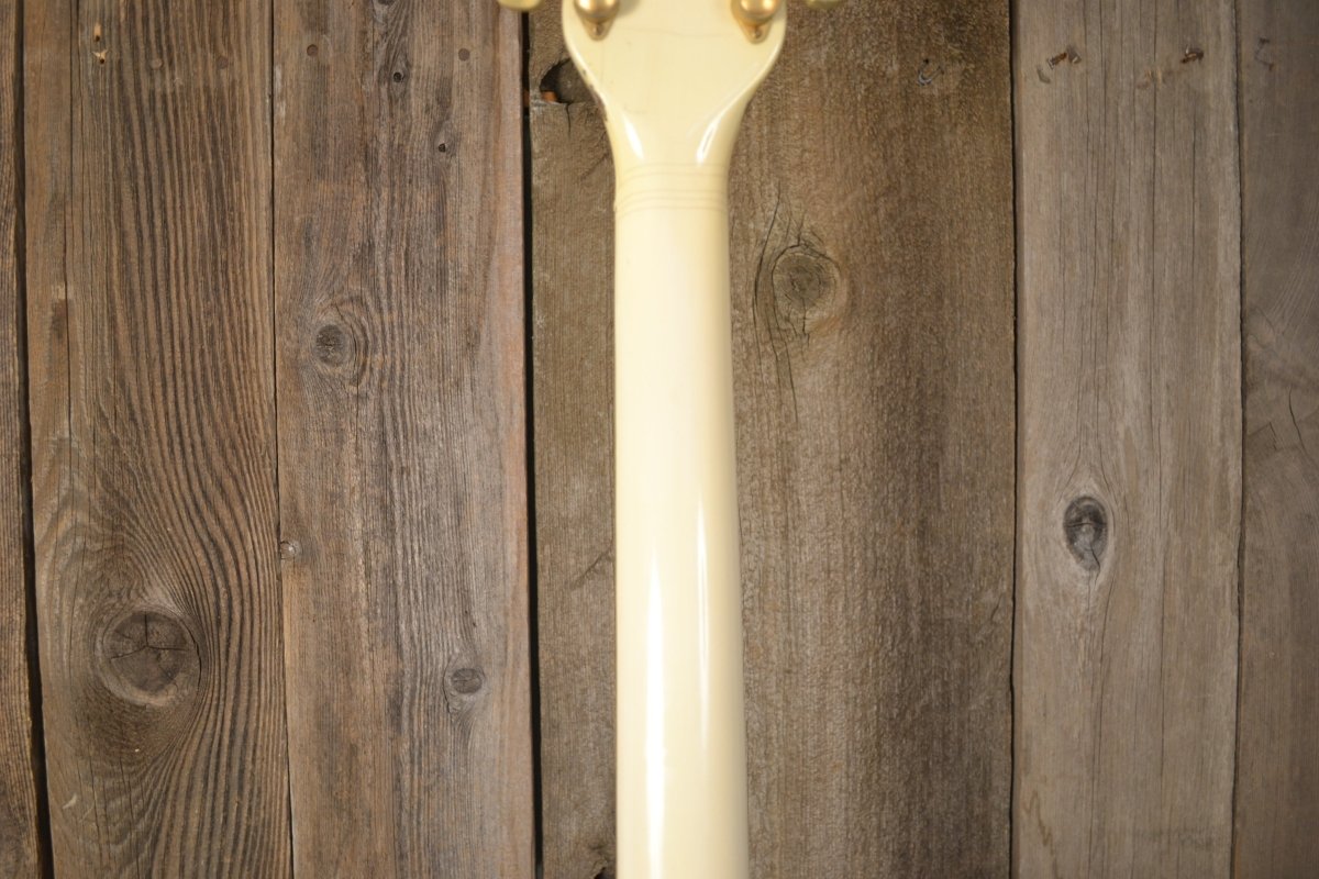 SOLD - Gretsch White Falcon Model 7595 1976 - Mahar's Vintage Guitars