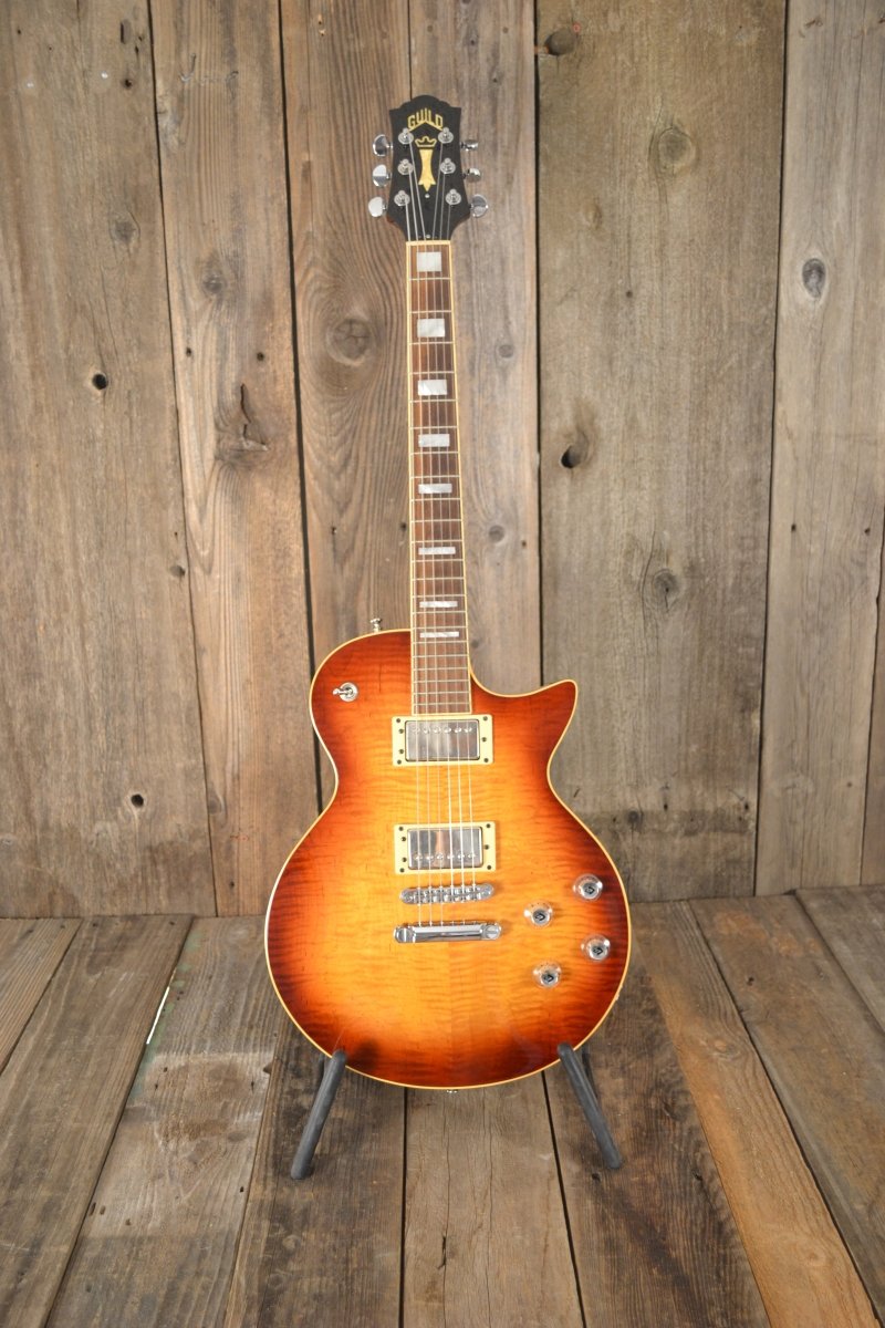 SOLD - Guild Bluesbird 1999 - Mahar's Vintage Guitars