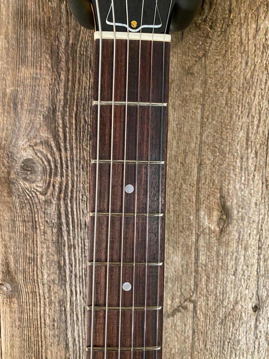 SOLD - Hamer Vector Korina Flying V 2005 Mint - Mahar's Vintage Guitars