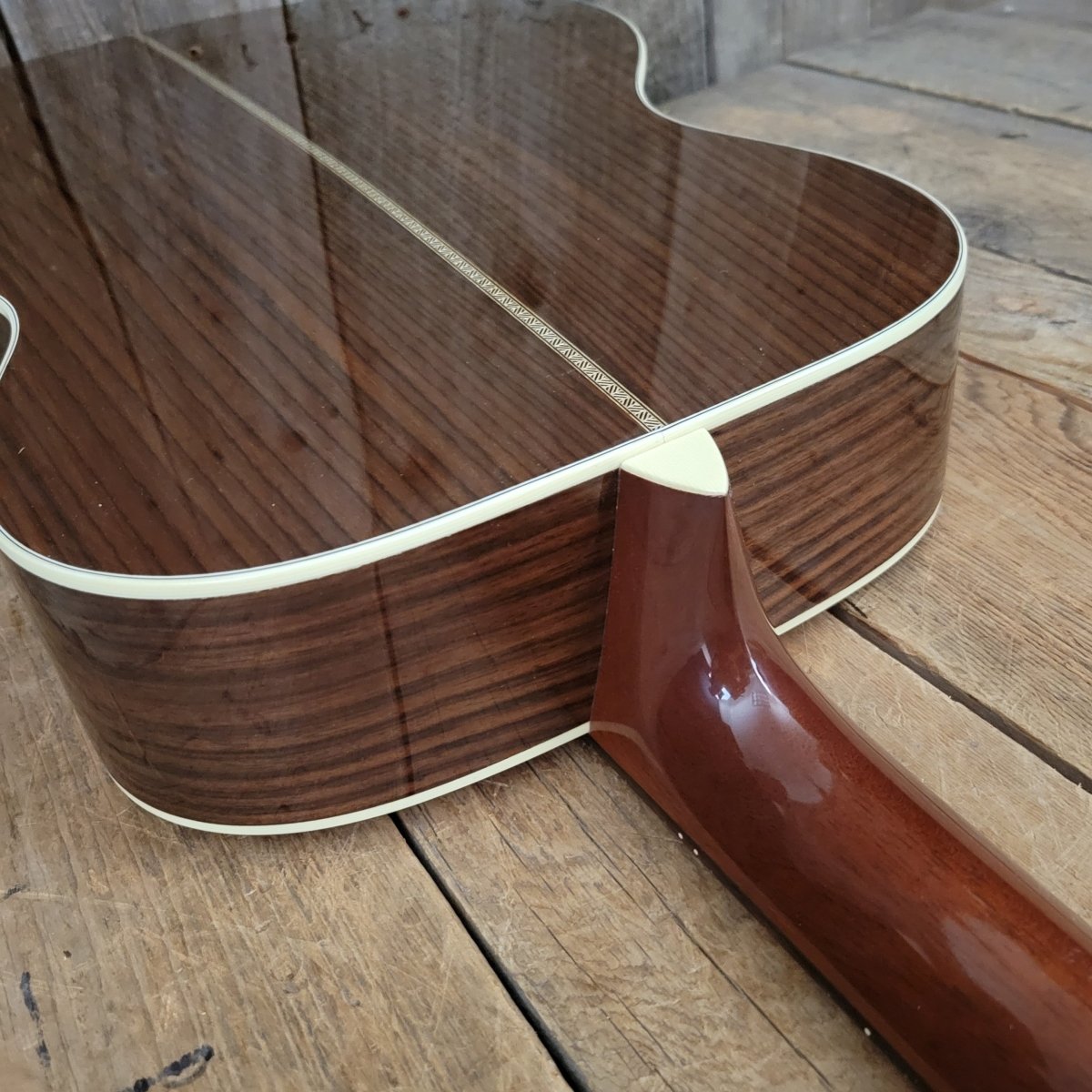 SOLD - Martin 000 - 28EC Eric Clapton Signature Model 2008 - Mahar's Vintage Guitars