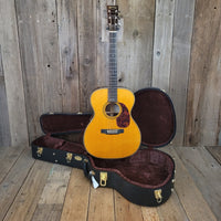 SOLD - Martin 000 - 28EC Eric Clapton Signature Model 2008 - Mahar's Vintage Guitars