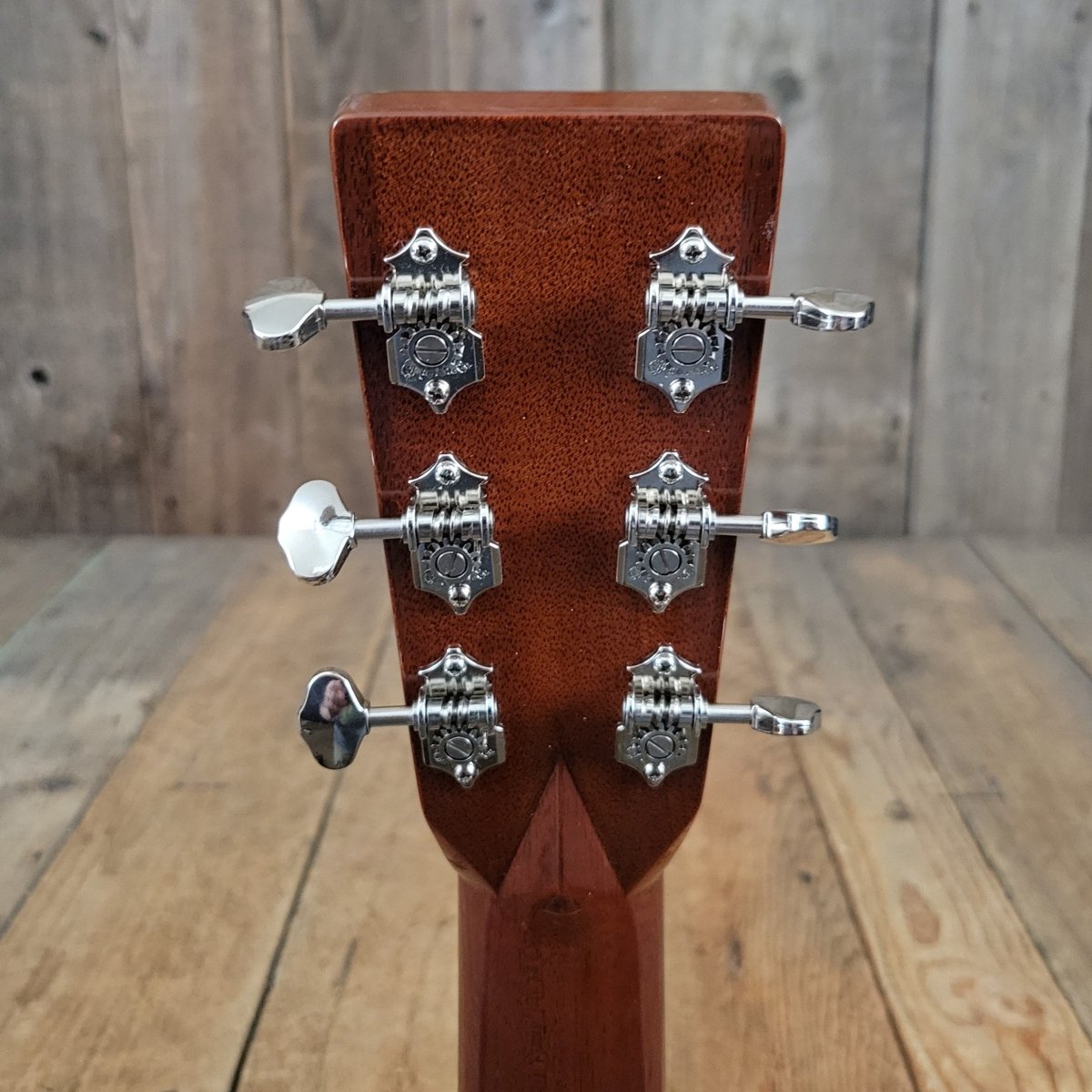 SOLD - Martin 000 - 28EC Eric Clapton Signature Model 2008 - Mahar's Vintage Guitars