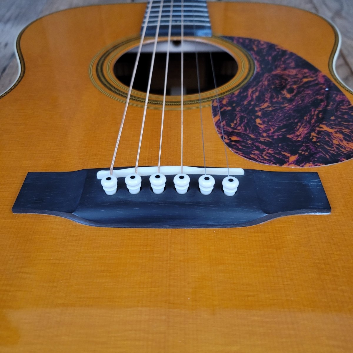 SOLD - Martin 000 - 28EC Eric Clapton Signature Model 2008 - Mahar's Vintage Guitars