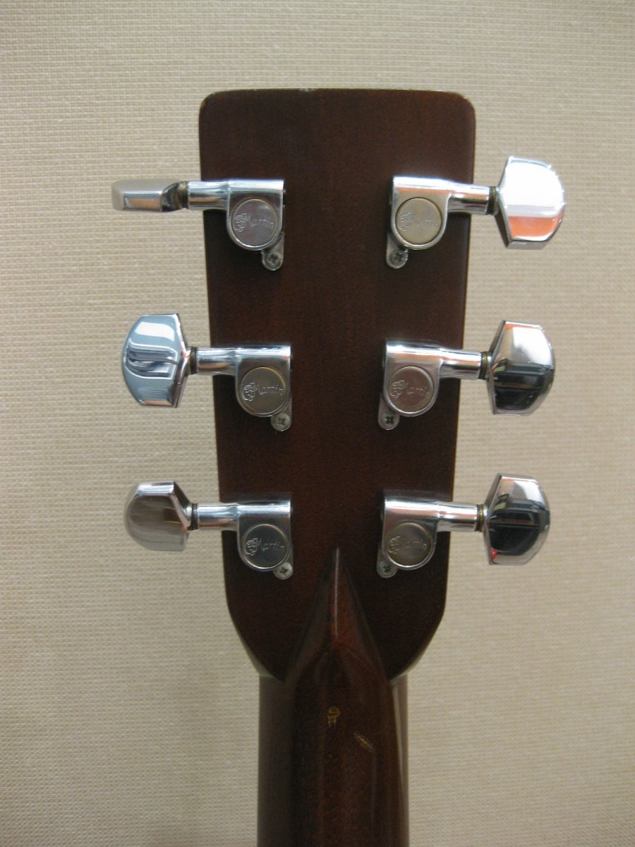 SOLD - Martin 7 - 28 1981 Short Scale D - 28 - Mahar's Vintage Guitars